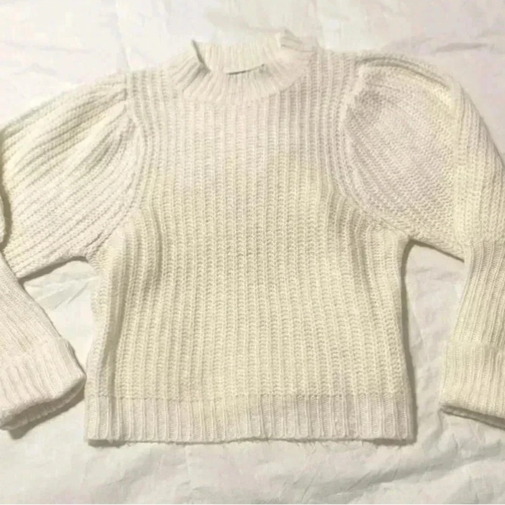 NWOT NASTY GAL cream cropped puff shoulder sweater woman’s size M NEW classic